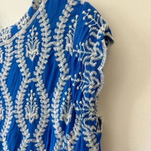 Solitaire Blue Embroidered Blouse Women's Large - Picture 8 of 8